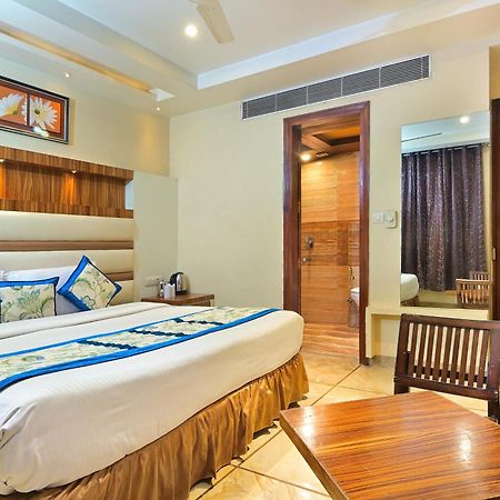 Hotel Hari Piorko Grand - 2 Min From New Delhi Railway Station Экстерьер фото
