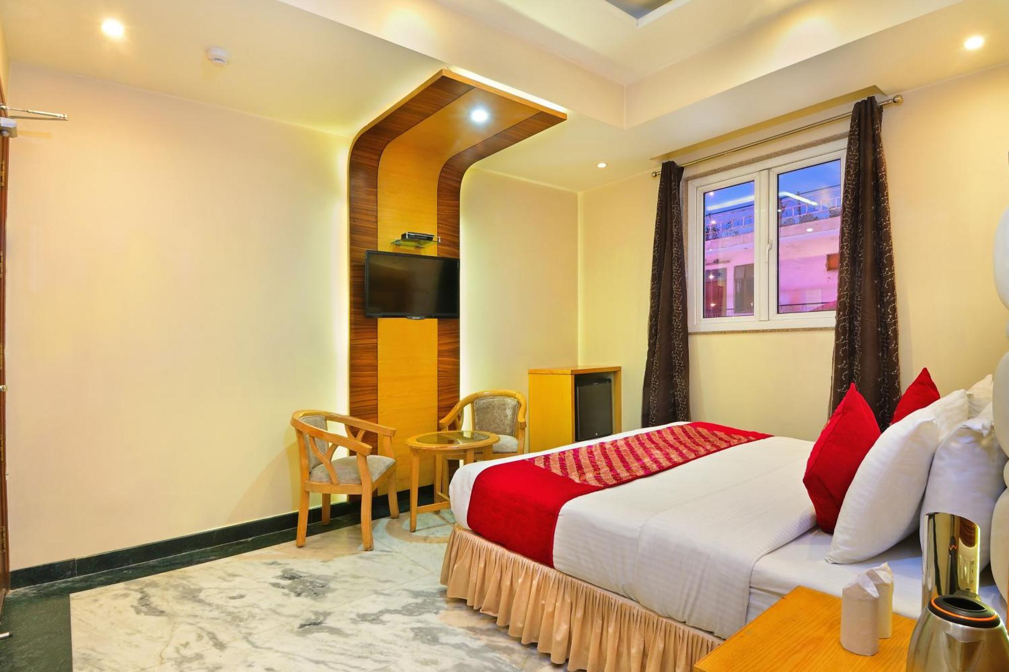 Hotel Hari Piorko Grand - 2 Min From New Delhi Railway Station Экстерьер фото