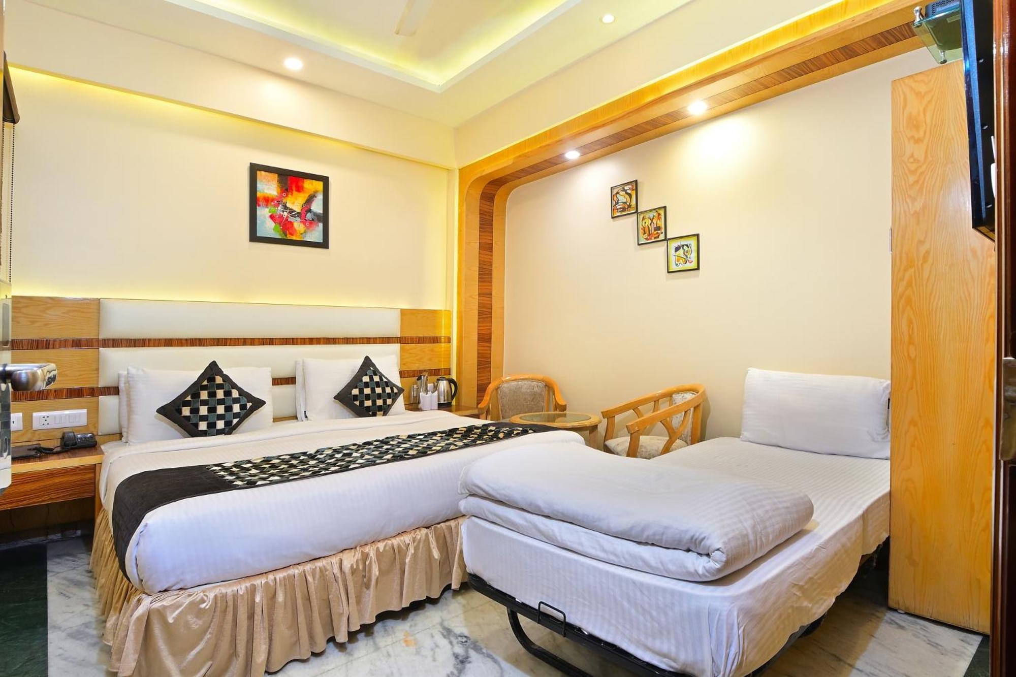 Hotel Hari Piorko Grand - 2 Min From New Delhi Railway Station Экстерьер фото