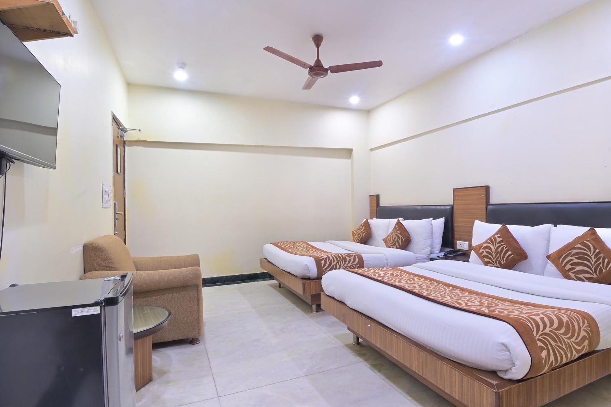 Hotel Hari Piorko Grand - 2 Min From New Delhi Railway Station Экстерьер фото